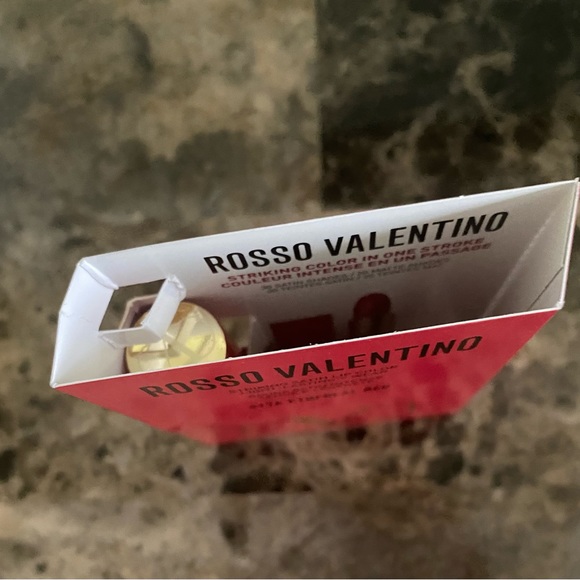 Rosso Valentino Striking Satin Lip Color 217A Ethereal Red 1g Sample Travel New - Picture 4 of 4